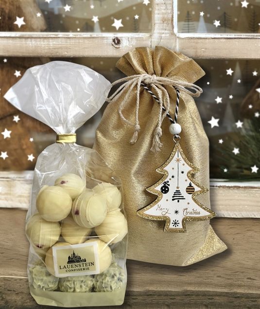 Weihnachtliche Schokolade mit Cranberry-Streusel