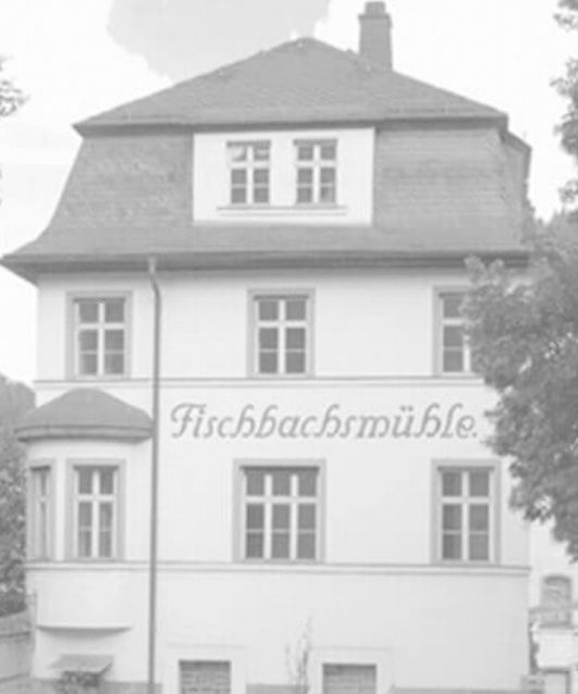 Schwarz-Weiß-Bild der Fischbachsmühle